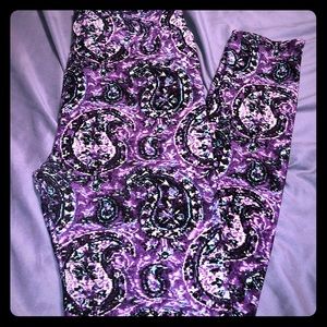Final Price - NWOT LuLaRoe OS Paisley Leggings!!!!